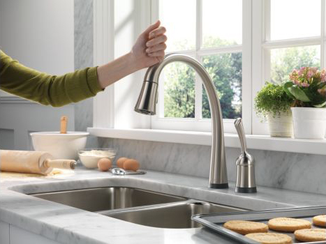 delta-pilar-touch-activated-kitchen-faucet-2.jpg