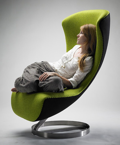 Designer Lounge Chairs - Oversized Lounge Chair by Nico Klaeber