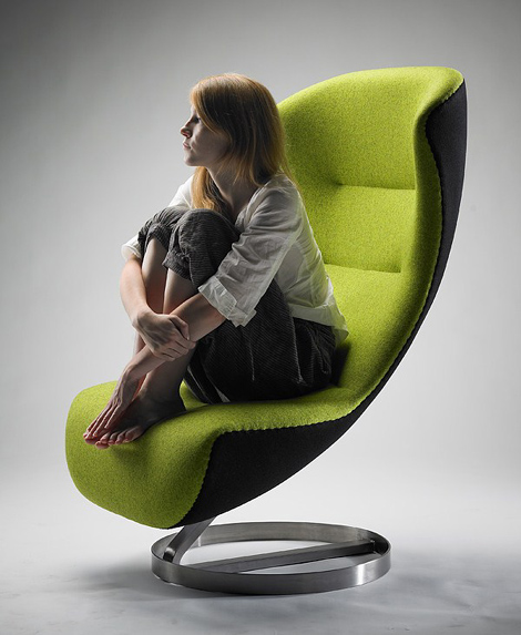 designer-lounge-chairs-oversized-nico-klaeber-3.jpg