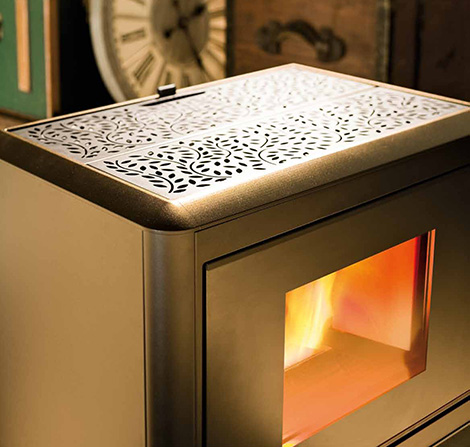 eco-friendly-pellet-stoves-mcz-cube-3.jpg