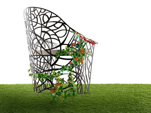 garden-furniture-set-overrun-plants-Radici-decastelli-celato-1.jpg