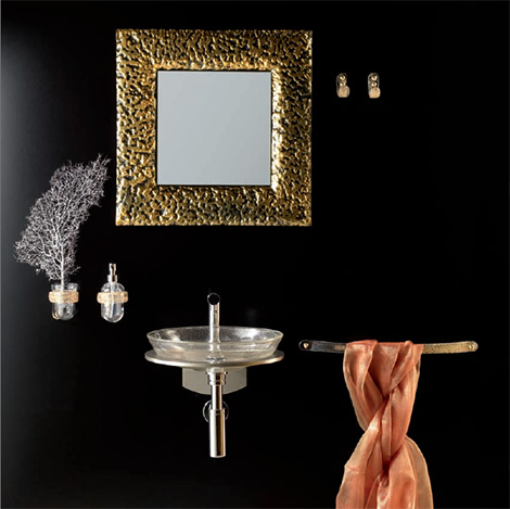  House Design bathroom mirror in gold. Often, the beauty
