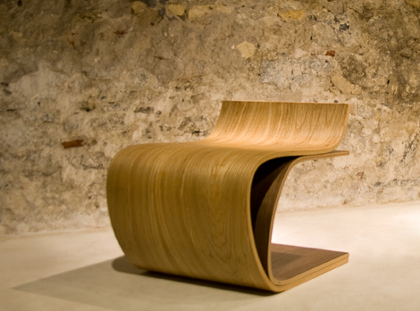 Minimalist Wood Furniture - Minimalist Chair 'Leaf' by ilio | design 