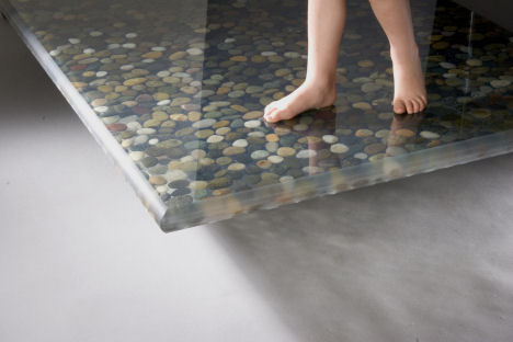livinglass-flooring-river-stones.jpg. Posted in Surfaces at November 1, 