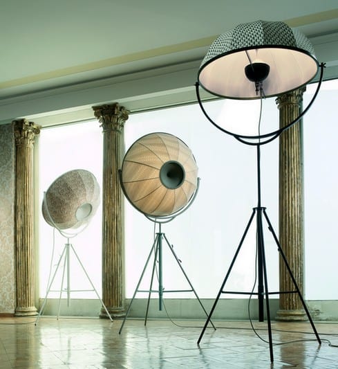 modern-tripod-floor-lamp-fortuny-giudecca-805-pallucco-1.jpg