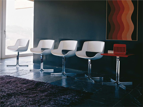 versatile-contemporary-chair-four-spoke-base-enrico-pellizzoni-3.jpg