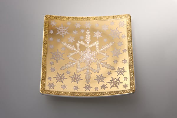 versace-christmas-2010-tableware-ornaments-collection-6.jpg