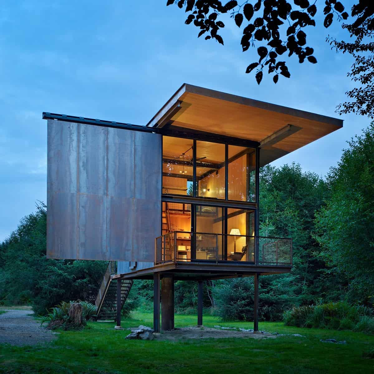 7 Clever Ideas for a Secure Remote Cabin | Modern House ...