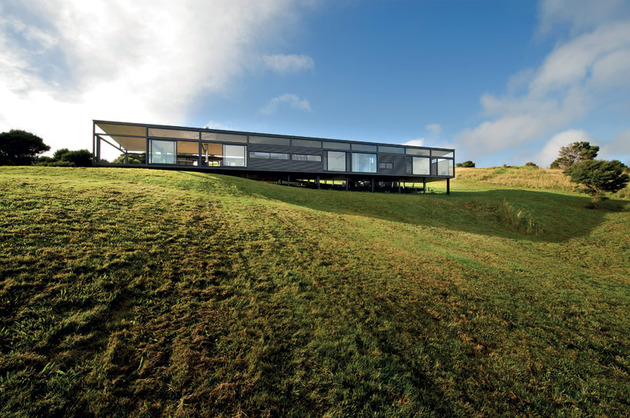New Zealand Hill House
