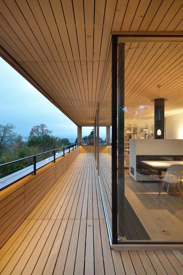 sustainable-geometric-house-rooftop-terrace-8-deck.jpg