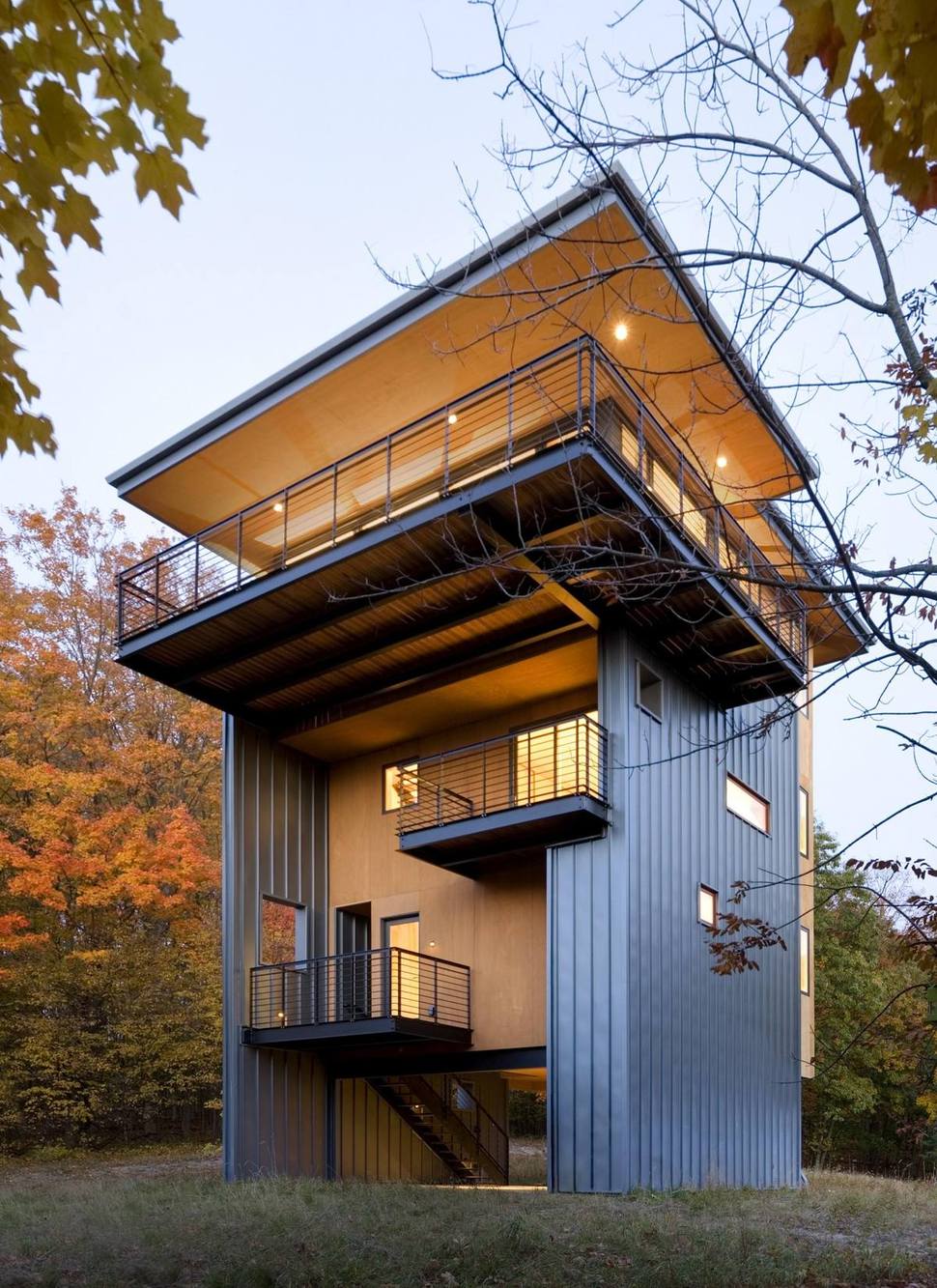 4-Storey Tall House Reaches Above the Forest to See the ...