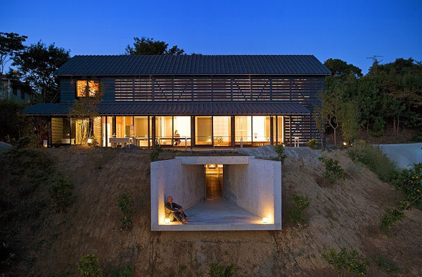 Barn Style Home Design by Japanese Architecture Firm | Modern House ...