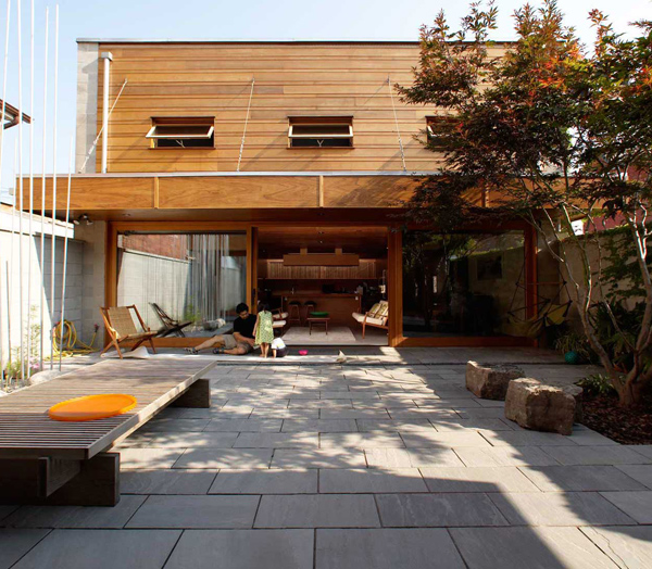 courtyard-house-toronto-2.jpg