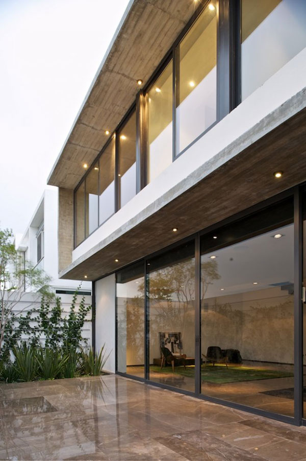 interesting-house-facade-modern-mexico-design-3.jpg