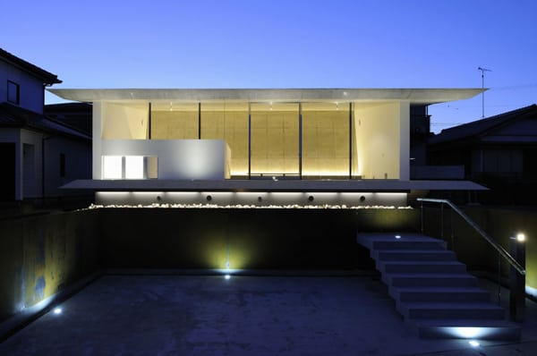 Japanese Beach House Design: Contemporary Concrete | Modern House ...