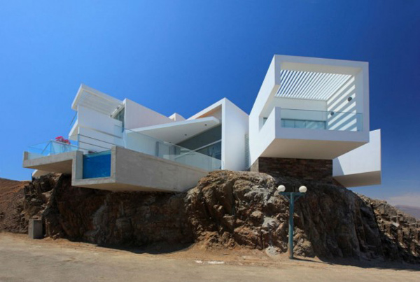 modern-waterfront-home-designs-1.jpg