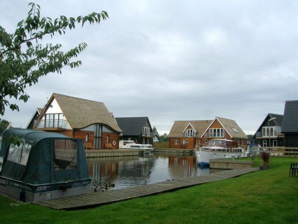 norfolk-boatyard-home-2.jpg