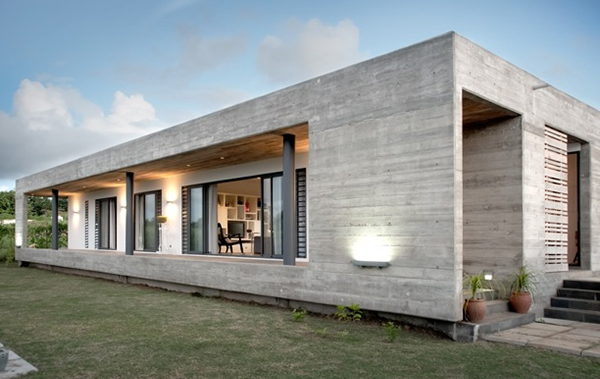 Rectangular Concrete House by Rethink | Modern House Designs