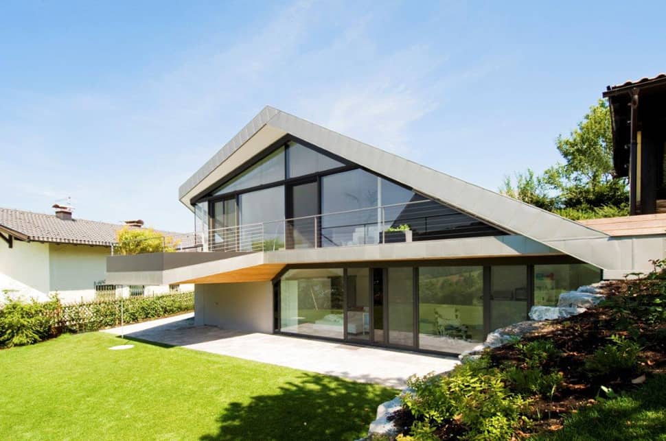 slope-roof-house-with-futuristic-interiors-framing-the-landscape.jpg