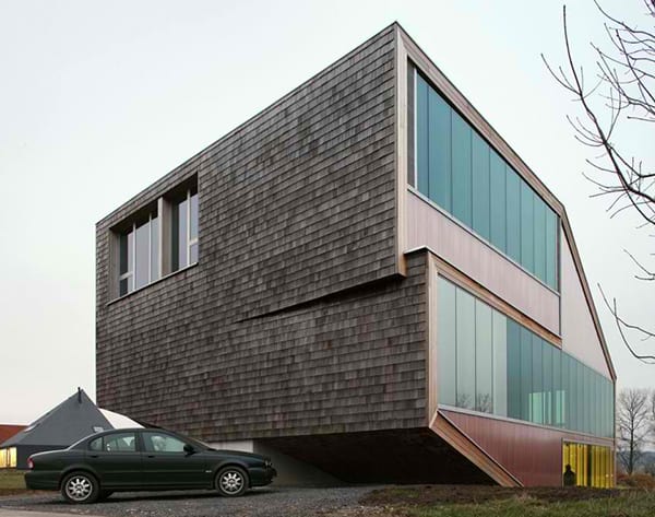 sloping-roof-house-design-belgium-2.jpg