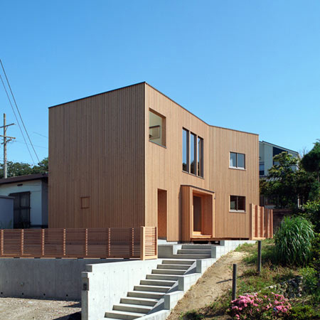 House with Wood Exteriors and Interiors in Japan | Modern House 