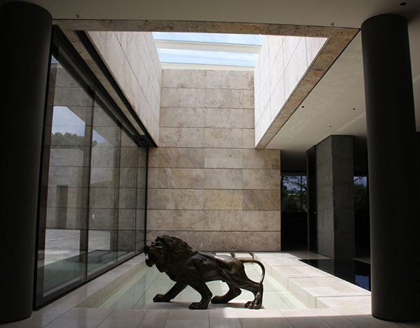 zen-style-home-modern-marble-features-8.jpg