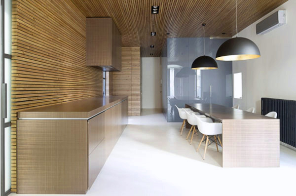 amazing-zen-like-kitchen-wood-slat-panelling-1.jpg