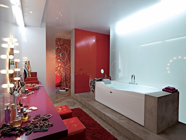 Bathroom Design Idea from Jacuzzi - Versa bath | Modern Interiors