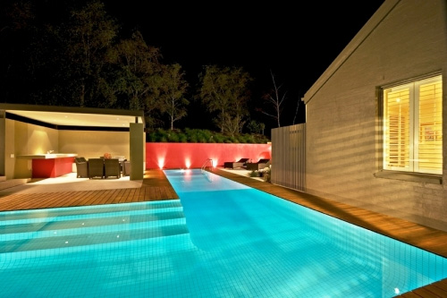 Modern Outdoors - Pools | Trendir