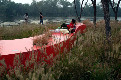 red-ribbon-tanghe-river-park-china-2.jpg