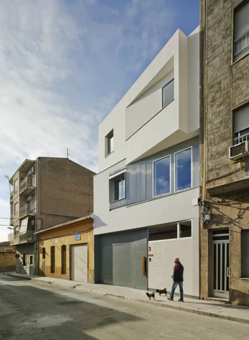 F&M House by La Errería