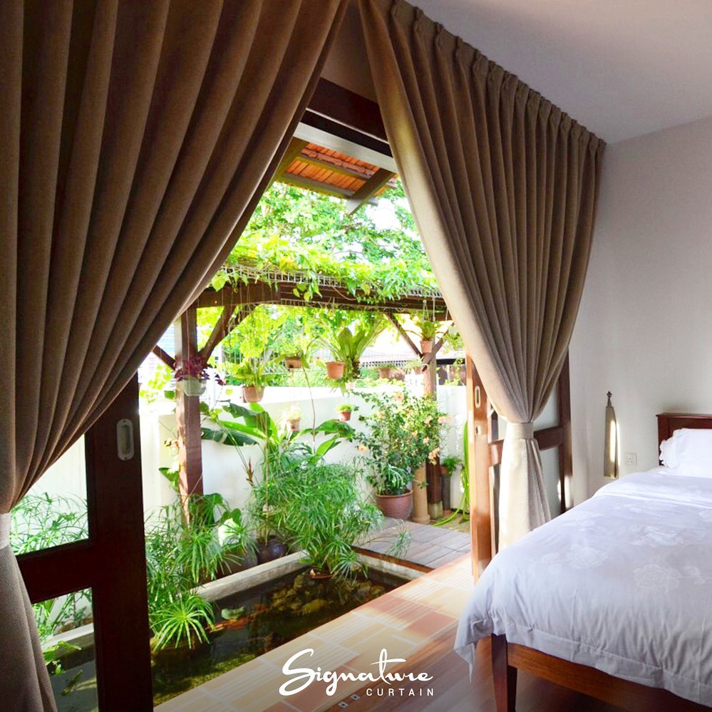 Indoor–Outdoor Calm