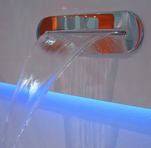 Cascade Shower Head – new Fluide shower by ST Rubinetterie Cascade Shower Head – new Fluide shower by ST Rubinetterie