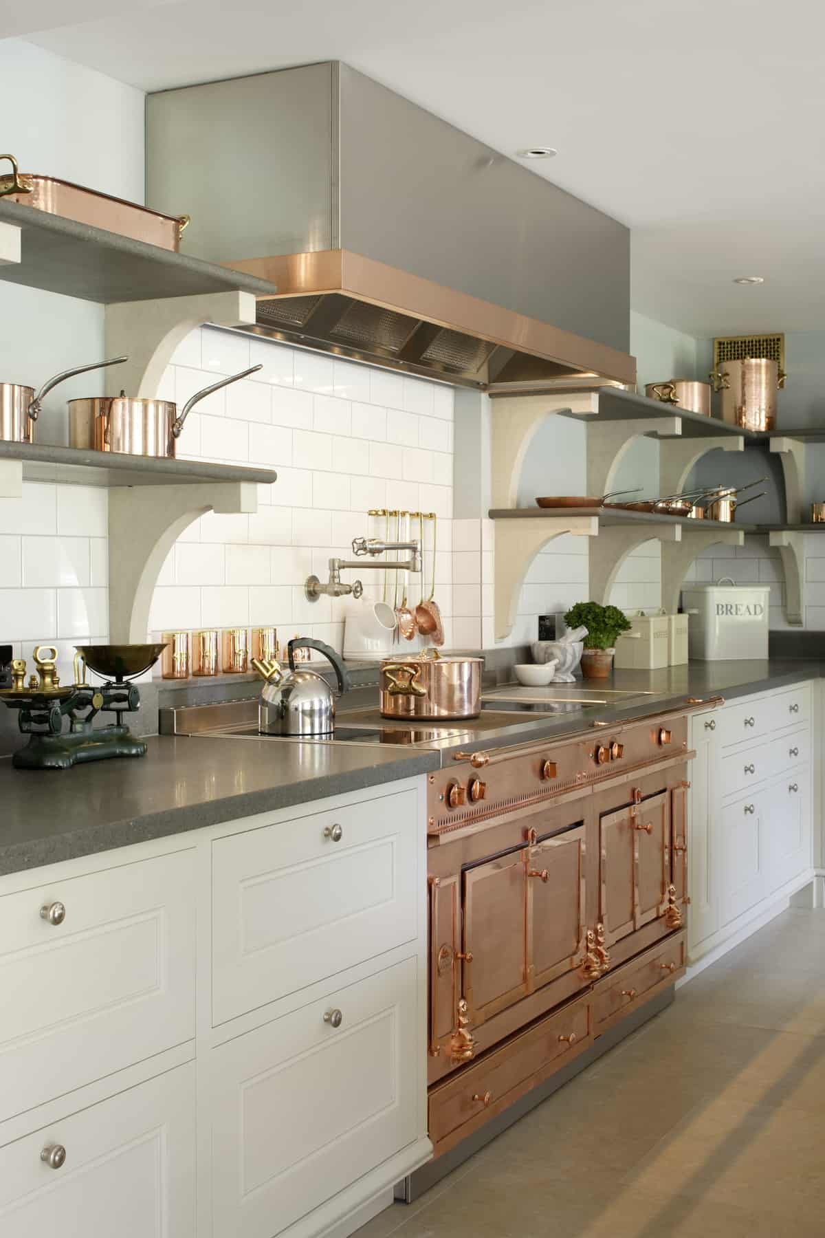 bespoke cook’s kitchen country elegance 4